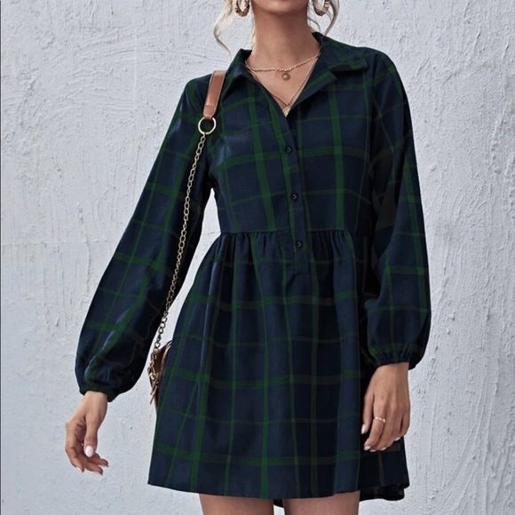 Dress - Picture 2 of 4